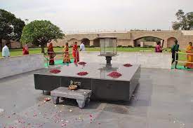 Rajghat will not open for tourists yet, work to remove flood water intensifies