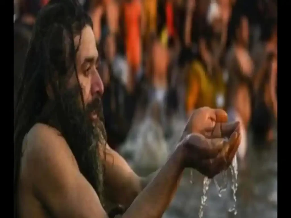 Mauni Amavasya: Charity done on this day is thousands of times more fruitful than other days.