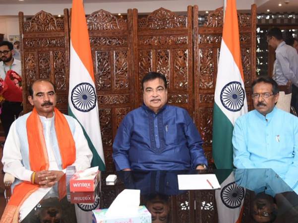 Shri Nitin Gadkari takes charge as Union Minister for Road Transport and Highways